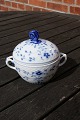 Butterfly 
Sommerfugl B&G 
China porcelain 
dinnerware by 
Bing & 
Grondahl, 
Denmark.
Sugar bowl ...