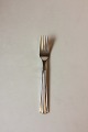 Margit Kronen 
silver plate 
Lunch Fork. 
Measures 18.3 
cm / 7 1/2"
