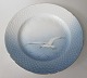 Bing &amp; 
Grondahl, 
dinner plate, 
25, seagull 
frame with gold 
edge. 20th 
century 
Copenhagen, ...