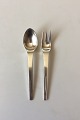 Hans Hansen 
Sterling Silver 
Child Flatware 
Set, Spoon and 
Fork. Measures 
15.5 cm / 6 
7/64". ...
