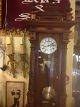Wall clock with 
weights.
Height: 1.50 
cm.
Width: 43.5 
cm.
Depth: 19 cm.
Works ...