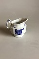 Royal 
Copenhagen Blue 
Flower Angular 
Creamer No 
8564. Measures 
9 cm / 3 35/64"