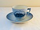 Bing & 
Grondahl, 
Castle frame, 
Coffee cup, 
Amalienborg # 
305, 7.5 cm in 
diameter * 
Perfect ...