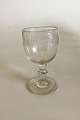 Conradsminde 
Wine Glass with 
Oak Leaves. 
From approx. 
1840. Measures 
11.7 cm / 4 
39/64 in.