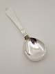 Georg jensen 
Continental 
compote spoon 
L. 14.8 cm. 
"Antique" 
sterling silver 
Nr. 333381