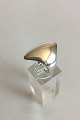 Hans Hansen 
Sterling Silver 
Ring No 23. 
Ring Size 52 / 
US 6. Weighs 
8.5 g / 0.30 
oz.