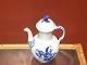 Royal 
Copenhagen, 
Braided blue 
flower, Coffee 
pot # 10/8189, 
26cm high, 1. 
2. 3. Sorting * 
Good ...