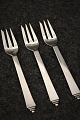 Georg Jensen 
"Pyramid" 
silver cutlery 
- sterling 
silver / cake 
fork, length: 
14cm. (15 pcs. 
...