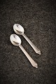 Georg Jensen 
"Pyramid" 
silver cutlery 
/ mocha 
teaspoon, 
length: 9.5cm. 
(4 pcs. 
Available)