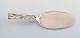 Evald Nielsen 
No. 30 (leaf 
pattern), 
serving spade 
in sterling 
silver.
Measures: 16,5 
...