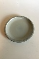 Bing & Grondahl 
Stoneware 
Columbia Round 
Dish No 304. 
Measures 28.8 
cm / 11 11/32 
in.