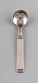 Horsens 
Denmark: 
"Funkis III". 
Salt spoon.
Art deco 
silver cutlery 
1930/40 s.
Measures 6 ...