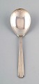 Art deco 
serving spoon 
in danish 
silver (830). 
1948.
Measures 23 
cm.
Stamped.
In very good 
...
