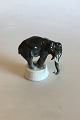 Rosenthal 
Figurine of 
Elephant. Tale 
missing. 
Measures 9.5 cm 
/ 3 47/64 in.