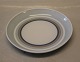 18 pcs in stock
306 Cake plate 
16 cm (28 a) 
Sahara B&G 
White base, 
brown and blue 
lines