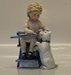 0451 RC Girl 
feeding dog 19 
cm from the 
series children 
with animal 
pets 2006 
(1249451) Royal 
...