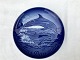 Dolphin with 
calf. Bing & 
Grondahl 
Mother's Day 
Plate, 2000, 
18cm in 
diameter, 
Design Finn 
Clausen