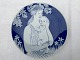 Royal 
Copenhagen 
Mother's Day 
Plate, 1979, 
Mother and 
child, 18cm in 
diameter, 
Design Ib Spang 
...