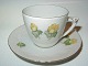 Bing & Grondahl 
Erantis 
Coffee cup and 
saucer.
Decoration 
number 305 or 
102.
The cup ...