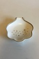 Bing & Grondahl 
Milky Way 
Mussel shaped 
cake dish No 
42. Measures 
17.5 cm / 6 
57/64 in. x 18 
cm ...
