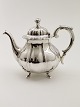 Silversmith H 
Grünn  silver 
teapot weight 
703 gr. 359823