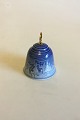 Bing & Grondahl 
Small Christmas 
Bell 1980.
Measures 9cm / 
9 1/2"
The motif is 
the same as ...