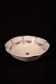 Bing & Grondahl 
Empire potato 
bowl.
Decoration 
number: 43 A.
Factory 
2.Quality. 
H:6.5cm. ...