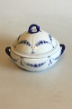 Bing and 
Grondahl Empire 
Tureen. 
Measures 23 cm 
/ 9 1/16 in. x 
27 cm / 10 5/8 
in.
