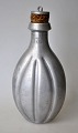 Military field bottle in aluminimum, 1914. Stamped. 1/2 liter. With cork plug. Height: 21 cm.