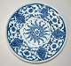 Blue / white 
Chinese dish, 
19th century. 
Decorated with 
patterns. 
Signed. Dia: 
23.5 ...