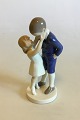 Bing & Grondahl 
Figurine of Boy 
and Girl No 
1781. Measures 
22 cm / 8 21/32 
in