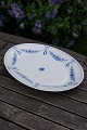 Empire Bing & 
Grondahl B&G 
China porcelain 
dinnerware, 
Denmark.
Large oval 
serving dish No 
15 ...
