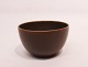 Brown ceramic 
bowl of danish 
design and in 
great vintage 
condition.
H - 10 cm and 
Dia - 17 cm.