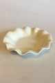 Bing & Grondahl 
Elegance, Creme 
Bowl with wavy 
edge No 227. 
Measures 18.5 
cm / 7 9/32 in.