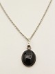 Sterling silver 
necklace 43 cm. 
with pendant 1 
x 1.5 cm.    
No. 374577