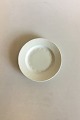 Bing & Grondahl 
Elegance, Creme 
Cake Plate No 
28A. Measures 
15.5 cm / 6 
7/64 in.