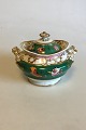 English Bone 
China sugar 
bowl with gold 
and flowers
Measures 18cm 
wide and 14cm 
high. (7.1 ...