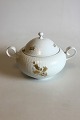 Bjorn 
Wiinblad/Rosenthal 
Romanze Classic 
Rose Bowl with 
Lid. Measures 
30 cm / 11 
13/16 in. x 19 
...