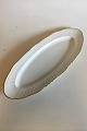 White Curved 
with serrated 
Gold 
edge(Pattern 
387/ Josephine) 
Fsih Dish No 
1561. Measures 
61.5 cm ...