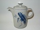 Bing & Grondahl 
Cumulus, Coffee 
pot
Decoration 
number 301.
Factory First.
Height 18.5 
...