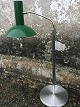 Hans Schmidt's lamp design: adjustable lamp in green metal. Ca. height between 70 and 100 cm