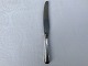 Double knurled 
dinner knife 
with silver 
handle, 25cm 
long, 3-tower 
silver (830S) * 
Nice condition 
*