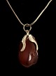 830 silver 
necklace 45 cm. 
and amber 
pendants 1.5 x 
2.7 cm. No. 
392241