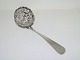 Silver 
strawberry 
spoon from 
1800-1850.
Unclear 
hallmarked.
Length 17.5 
cm.
Excellent ...