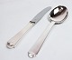 Fruit knife 
(575 DKK) and 
marmelade spoon 
(650 DKK) in 
heritage silver 
no. 4 by Hans 
Hansen.
17 ...