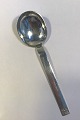 Evald Nielsen 
Sterling Silver 
No 33 Serving 
Spoon  Measures 
L 22.7 cm(8 
31/32 in)