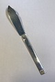 Evald Nielsen 
Sterling Silver 
No 33 Fish 
Knife Measures 
20.2 cm(7 61/64 
in)