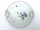 Bing & 
Grondahl, 
Antonius / blue 
anemone, Cake 
dish with 
handle # 101, 
26.5cm in 
diameter, 1st 
...
