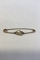 Danish 14 K 
Gold 
Brooch(Pin) 
with Pearl 
Mesures 4.2 cm 
Weight 1.4 gr 
/0.05oz