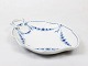Leaf shaped 
cake dish in 
Empire by B&G. 
Ask for number 
in stock.
24 x 18 cm.